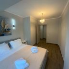 Апартаменты (Четырёхместные улучшенные с балконом), Апартаменты С видом на горы