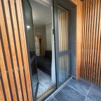 Апартаменты (Четырёхместные улучшенные с балконом), Апартаменты С видом на горы