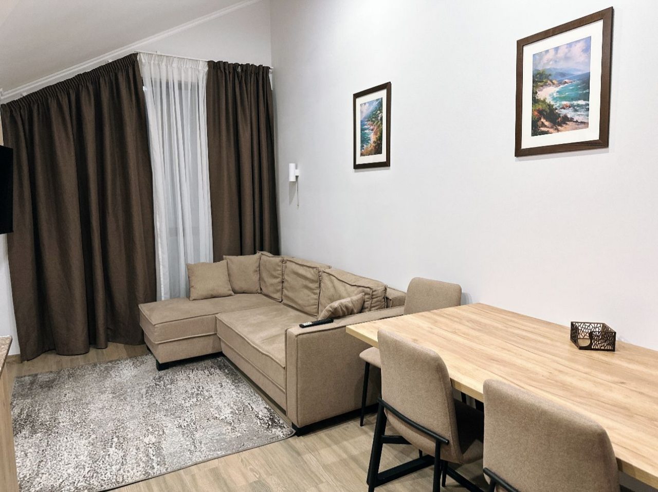 Апартаменты (Апартаменты четырехместные 2х комнатные), Апартаменты С видом на горы