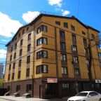 Трёхместный и более (Трёхкомнатная квартира в центре, 23), Апартаменты В центре Калуги