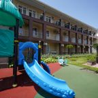 Качели, Отель Южная Ночь