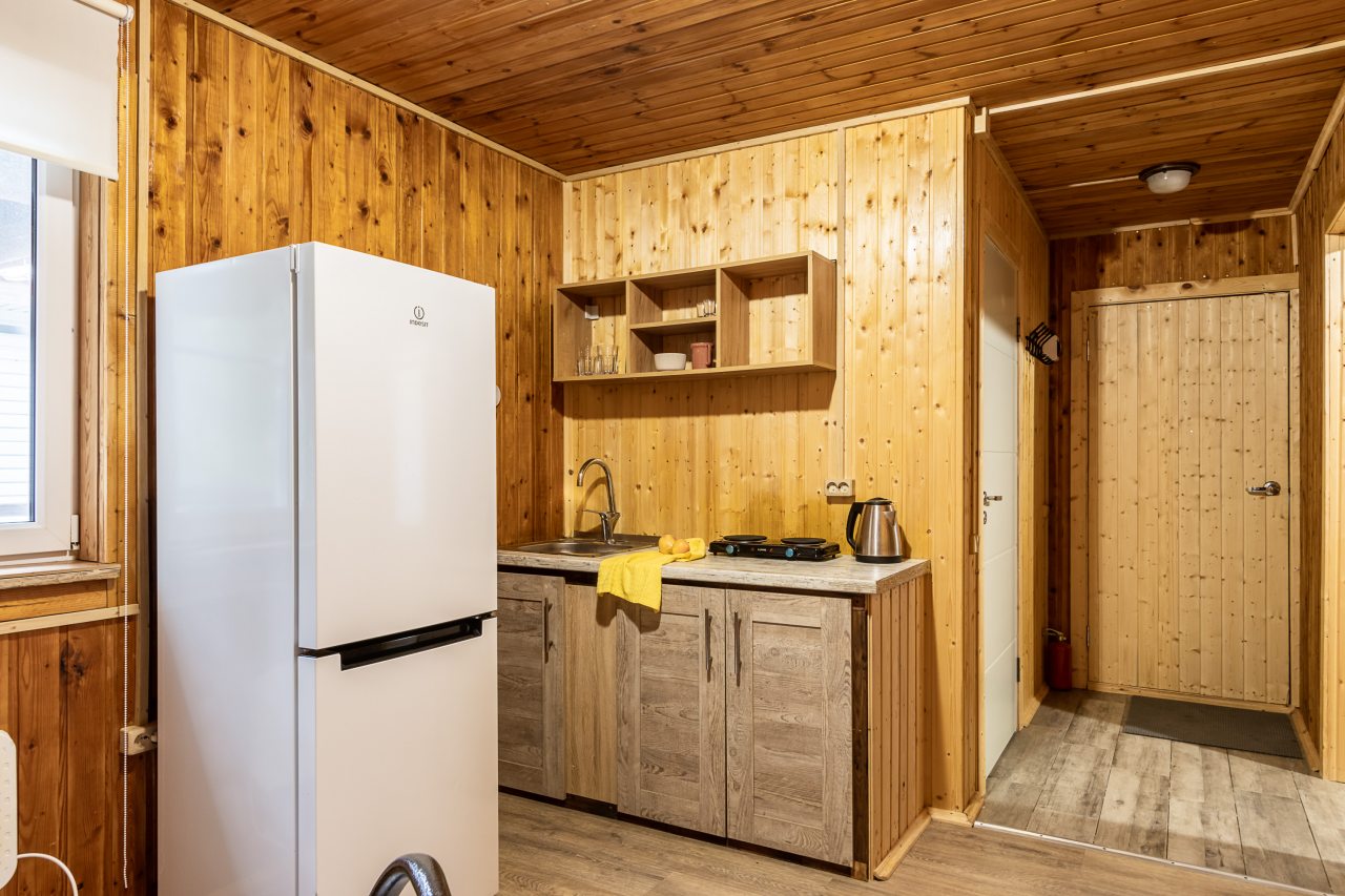 Коттедж (Однокомнатный коттедж), База отдыха Усадьба Лебяжье