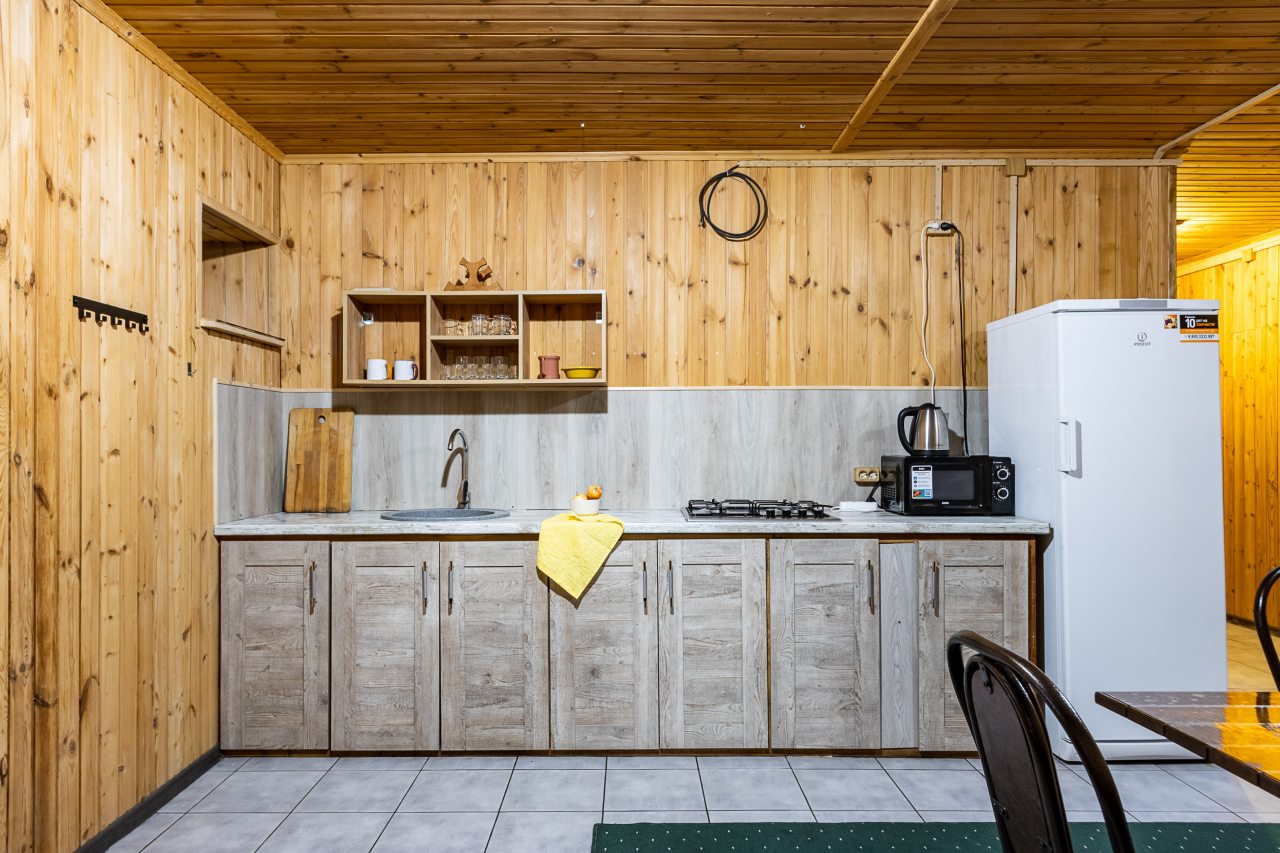 Коттедж (Двухкомнатный коттедж), База отдыха Усадьба Лебяжье