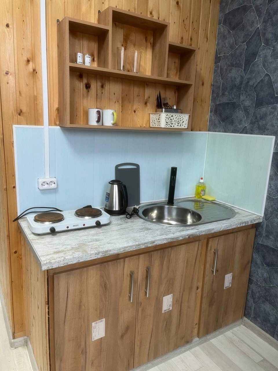 Номер (Стандартный номер с общей ванной комнатой), База отдыха Усадьба Лебяжье