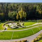 Своя ухоженная территория, База отдыха Загородный клуб Репино-Ленинское