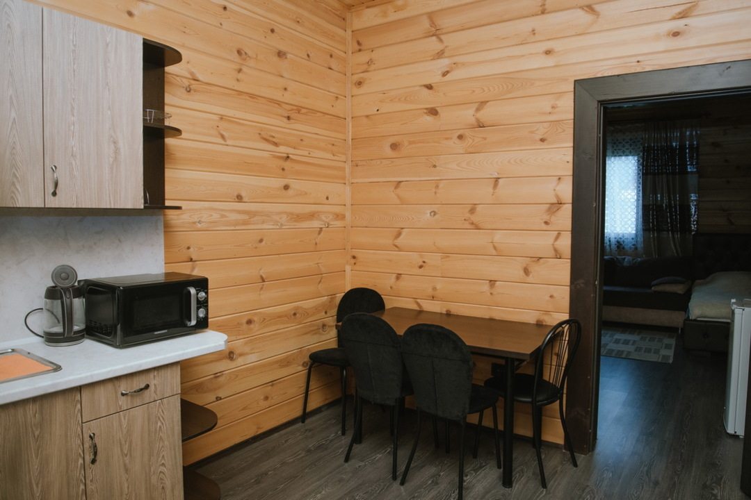 Трехместный (Трехместный люкс номер 8 и 9), Загородный отель Ван 2