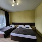 Трехместный (Номер у моря), Отель Grey House