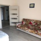 Квартира (Апартаменты 1-к на Кооперативной, 16), Апартаменты На Кооперативной рядом с Рощей