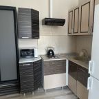 Апартаменты (Студия 6), Апартаменты Лада