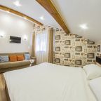 Коттедж (Дом у озера), Коттедж Дом и А-фрейм у озера от Домик58