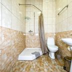 Трёхместный и более (Трехместный Полу Люкс (без балкона, мансарда, 4 этаж)), Отель Kozmos