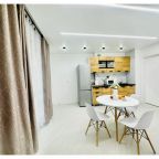 Трёхместный и более (ТЦ ИРЕМЕЛЬ), Апартаменты SeverApart на Коммунистической