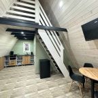 Коттедж (A-frame в сосновом лесу), Коттедж А-фрейм в сосновом лесу