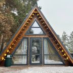 Коттедж (A-frame в сосновом лесу), Коттедж А-фрейм в сосновом лесу