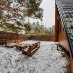 Коттедж (A-frame в сосновом лесу), Коттедж А-фрейм в сосновом лесу