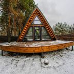Коттедж (A-frame в сосновом лесу), Коттедж А-фрейм в сосновом лесу