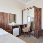 Трехместный (Делюкс с балконом), Гостевой дом Эмилия by Sun City Hotels