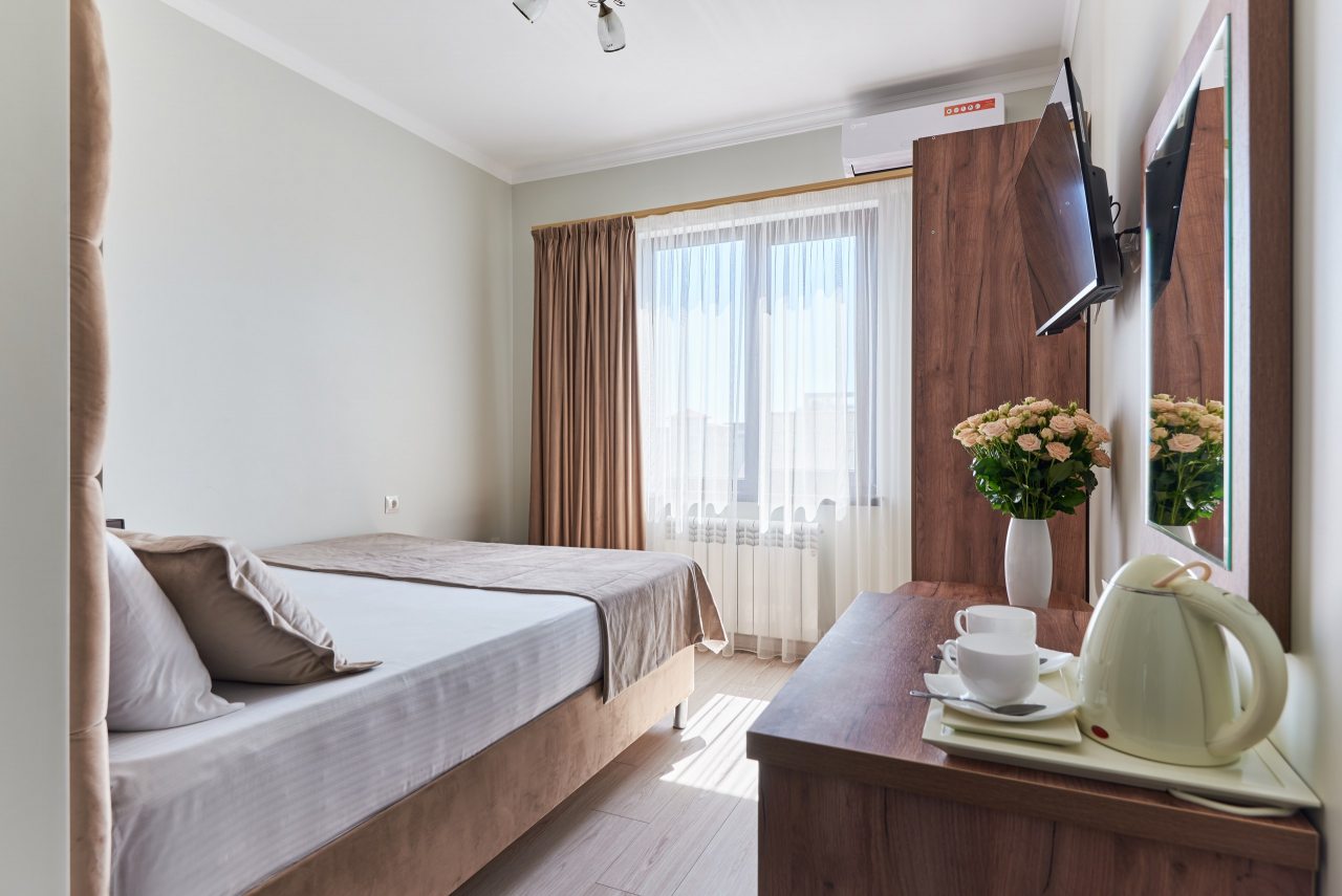 Номер (Стандартный с балконом), Гостевой дом Эмилия by Sun City Hotels