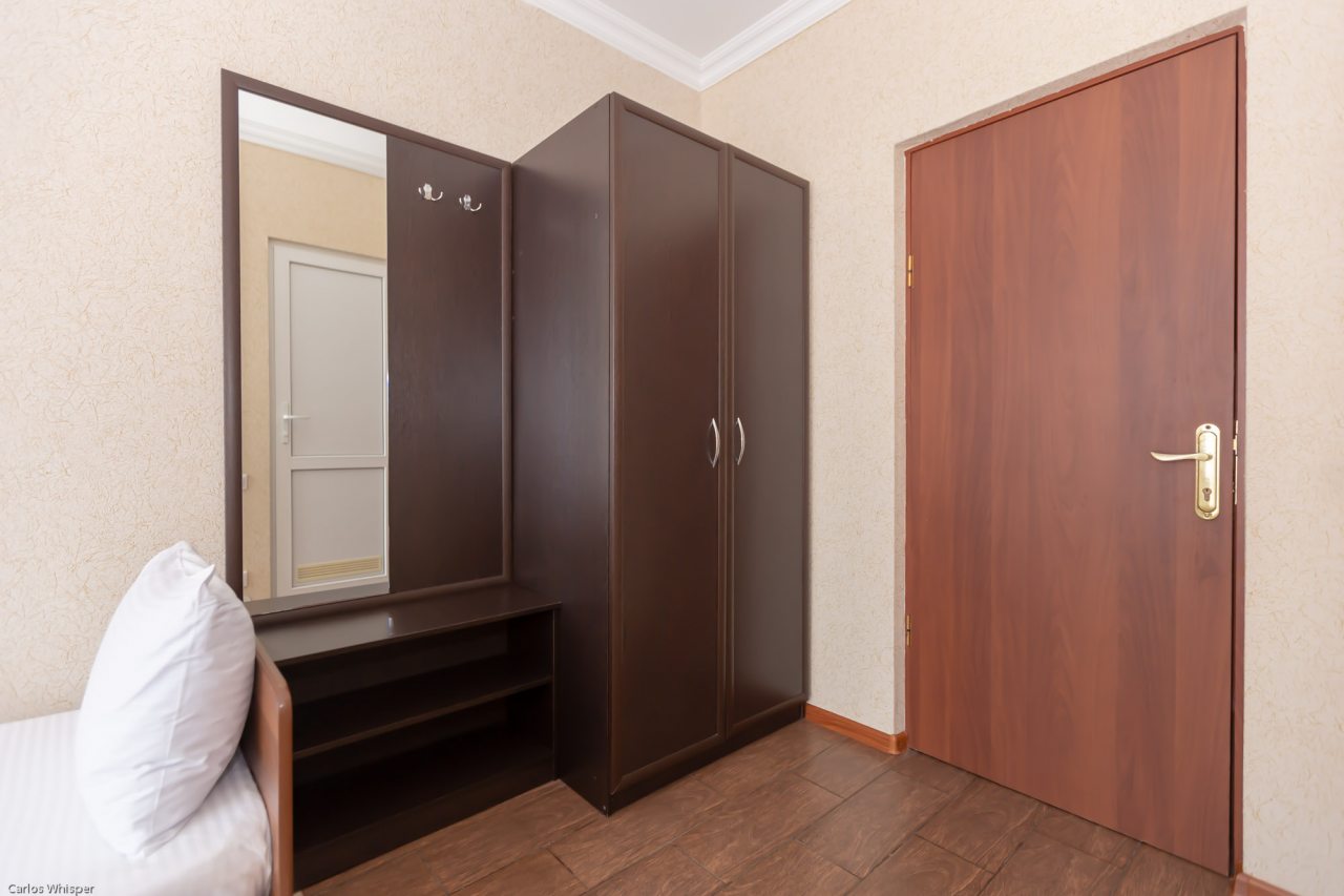 Трёхместный и более (Стандартный с балконом (3)), Гостевой дом Лидер