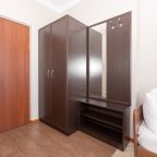 Трёхместный и более (Стандартный с балконом (3)), Гостевой дом Лидер