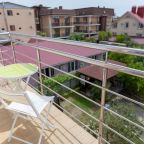 Трёхместный и более (Стандартный с балконом (3)), Гостевой дом Лидер