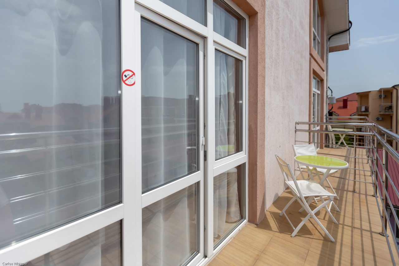 Трёхместный и более (Стандартный с балконом (3)), Гостевой дом Лидер