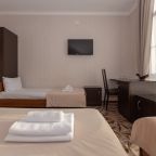 Трёхместный и более (Четырехместный стандарт (4)), Гостевой дом Лидер