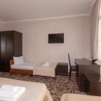Трёхместный и более (Четырехместный стандарт (4)), Гостевой дом Лидер