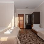 Трёхместный и более (Четырехместный стандарт (4)), Гостевой дом Лидер