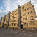 Шестиместный (Трехкомнатная квартира), Апартаменты Трехкомнатная на Большом Конюшковском
