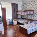 Полулюкс (Пятиместный номер 2), Гостевой дом Аэлита