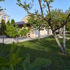 Апартаменты (Горчица), Гостевой дом Море Мур