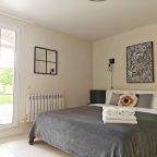 Апартаменты (Горчица), Гостевой дом Море Мур