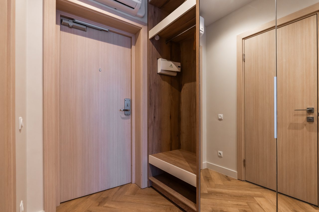 Зона прихожей