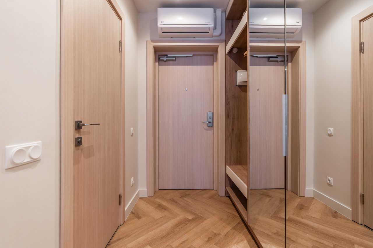 Зона прихожей