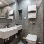 Ванная комната (душ, набор полотенец, фен)