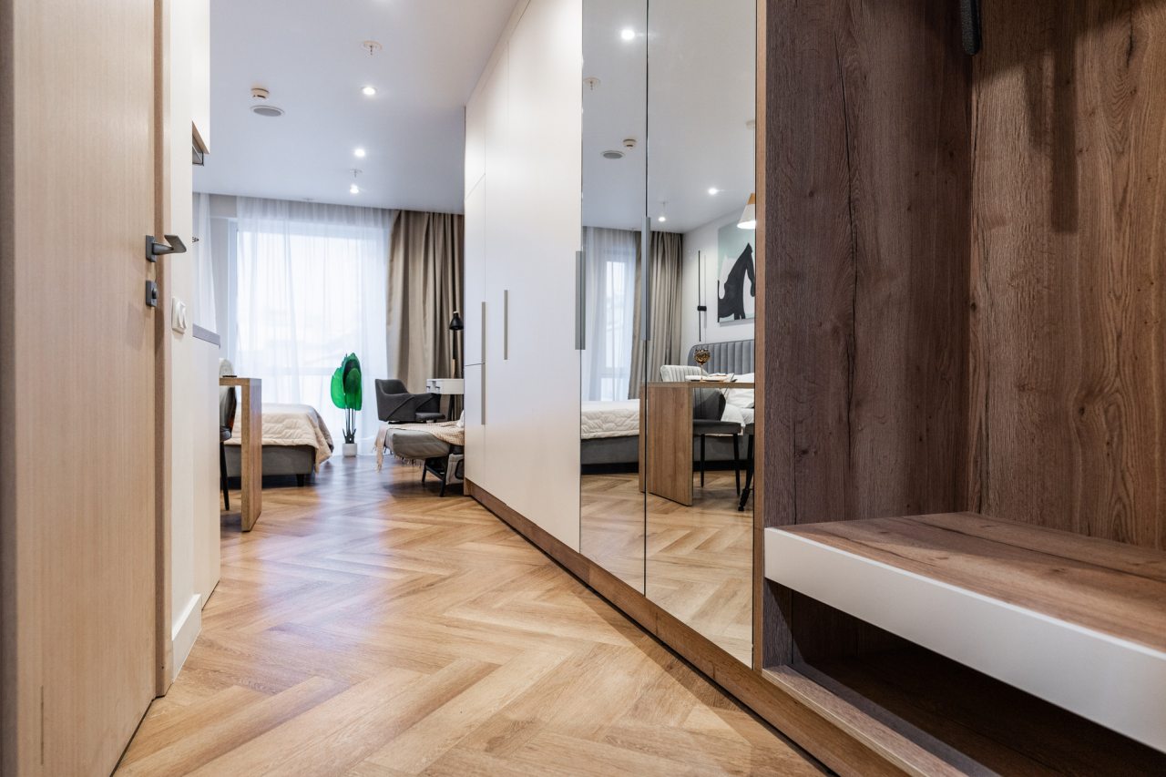 Зона прихожей