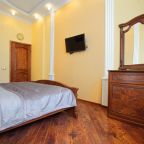 Семиместный (Timhouse на Ямашева), Апартаменты Тимхаус на Ямашева