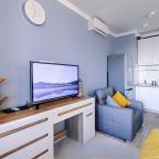 Апартаменты (Silver Lake), Апартаменты LALAPART