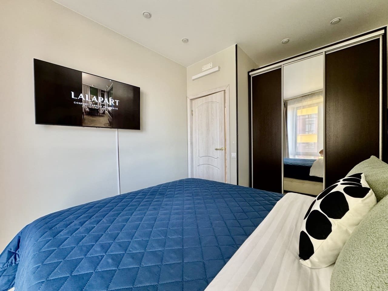 Апартаменты (Metamorphosis (Метаморфоза) в корпусе 1А), Апартаменты LALAPART