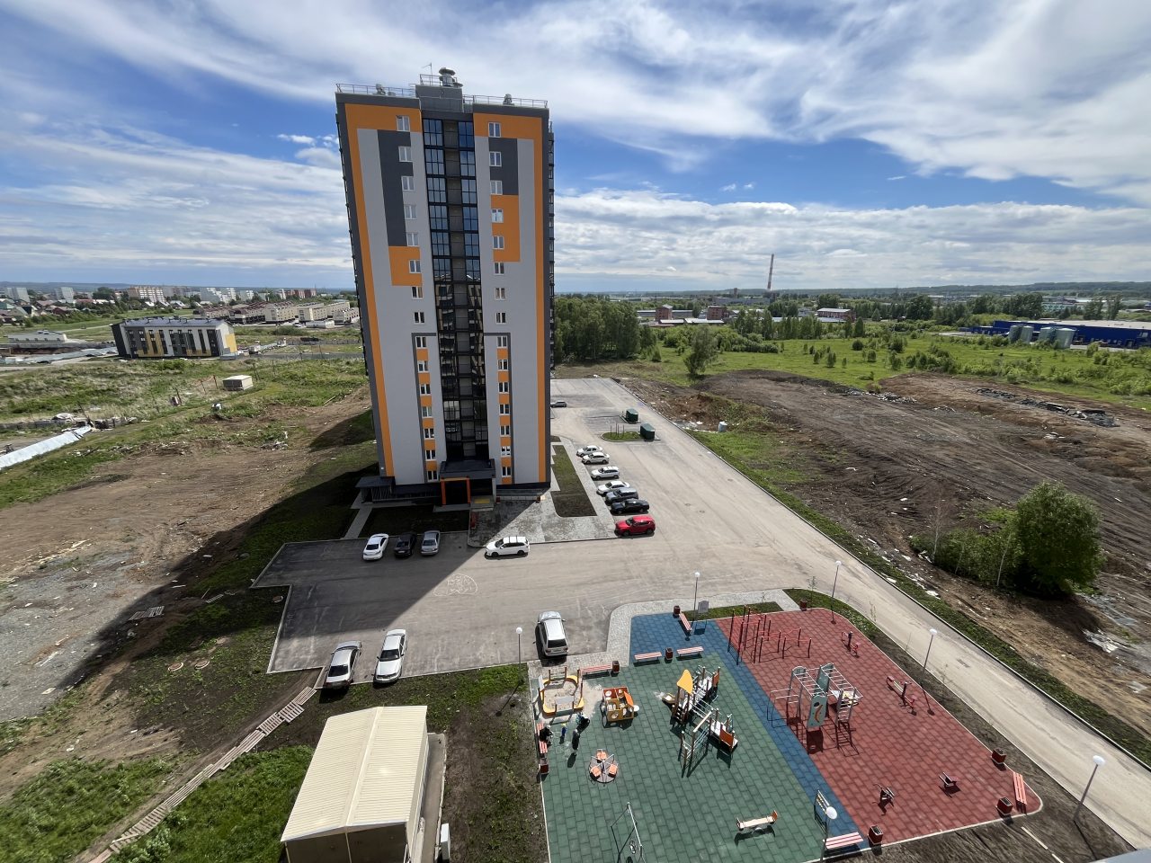 Автостоянка / Парковка, Апартаменты УНИК АПАРТ на Ворошилова около КемТипп