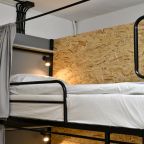 Двенадцатиместный (Кровать в общем женском номере на 12 кроватей), Номера Хостел 44