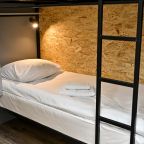 Двенадцатиместный (Кровать в общем  мужском номере на 12 кроватей), Номера Хостел 44