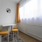 Апартаменты (Однушка в 10 мин. от м. Пионерская), Апартаменты RentalSPb 1ккв на Серебристом бульваре