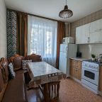 Квартира (Двухкомнатная по адресу: ул. 9 Января, д. 233Б), Апартаменты На улице 9 Января