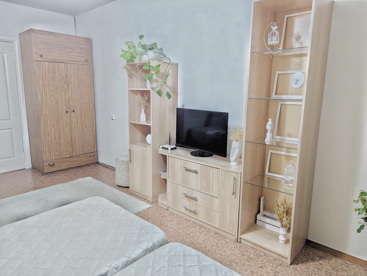 Квартира (Двухкомнатная по адресу: ул. 9 Января, д. 233/21), Апартаменты На улице 9 Января