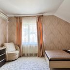 Вилла (Ялтинская Вилла), Коттедж Ялтинская Вилла