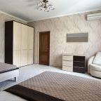 Вилла (Ялтинская Вилла), Коттедж Ялтинская Вилла