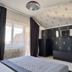 Вилла (Ялтинская Вилла), Коттедж Ялтинская Вилла