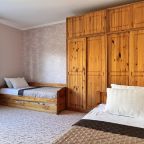 Вилла (Ялтинская Вилла), Коттедж Ялтинская Вилла